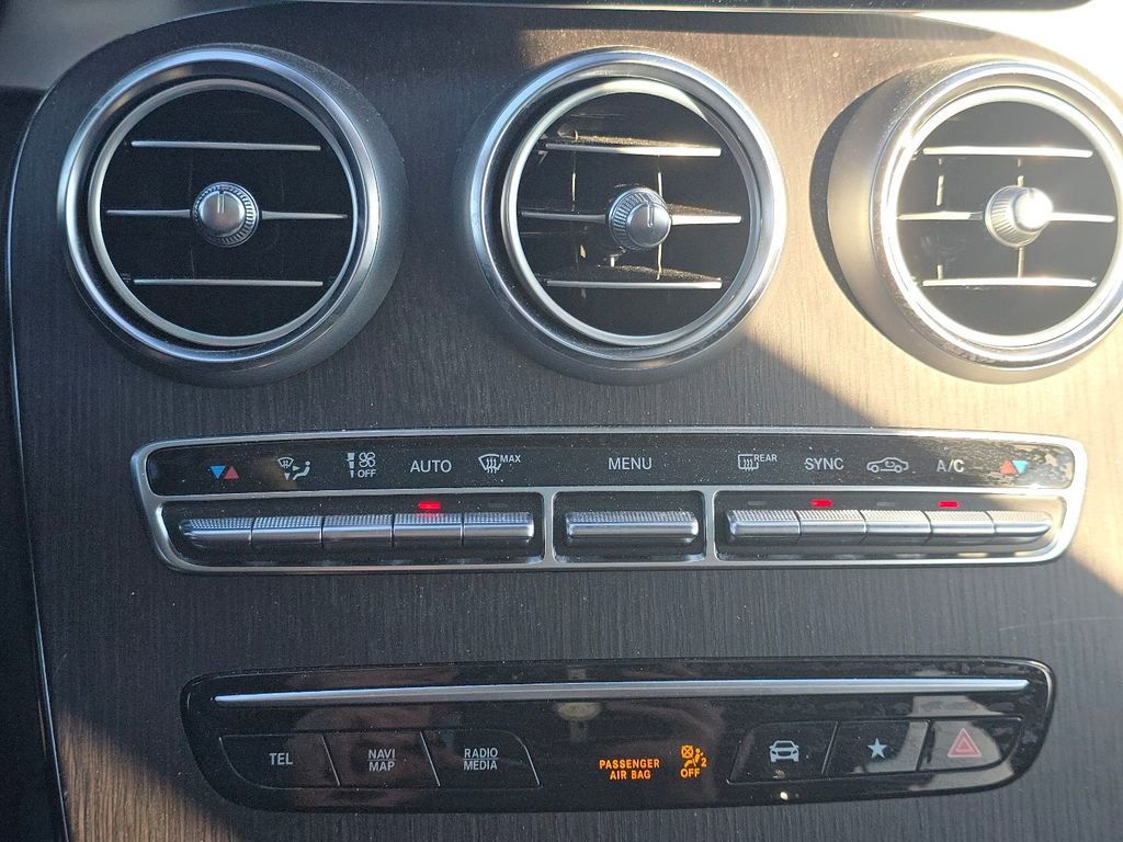 Certified 2022 Mercedes-Benz GLC 300 4MATIC image 33