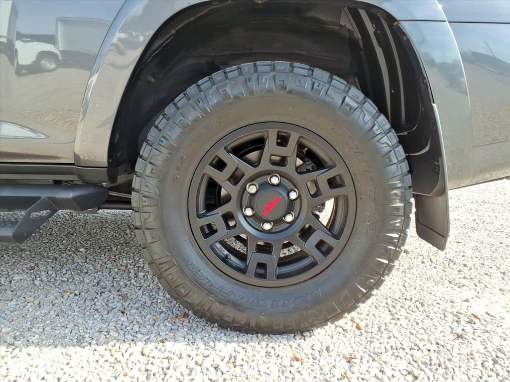 Used 2022 Toyota 4Runner SR5 Premium image 31