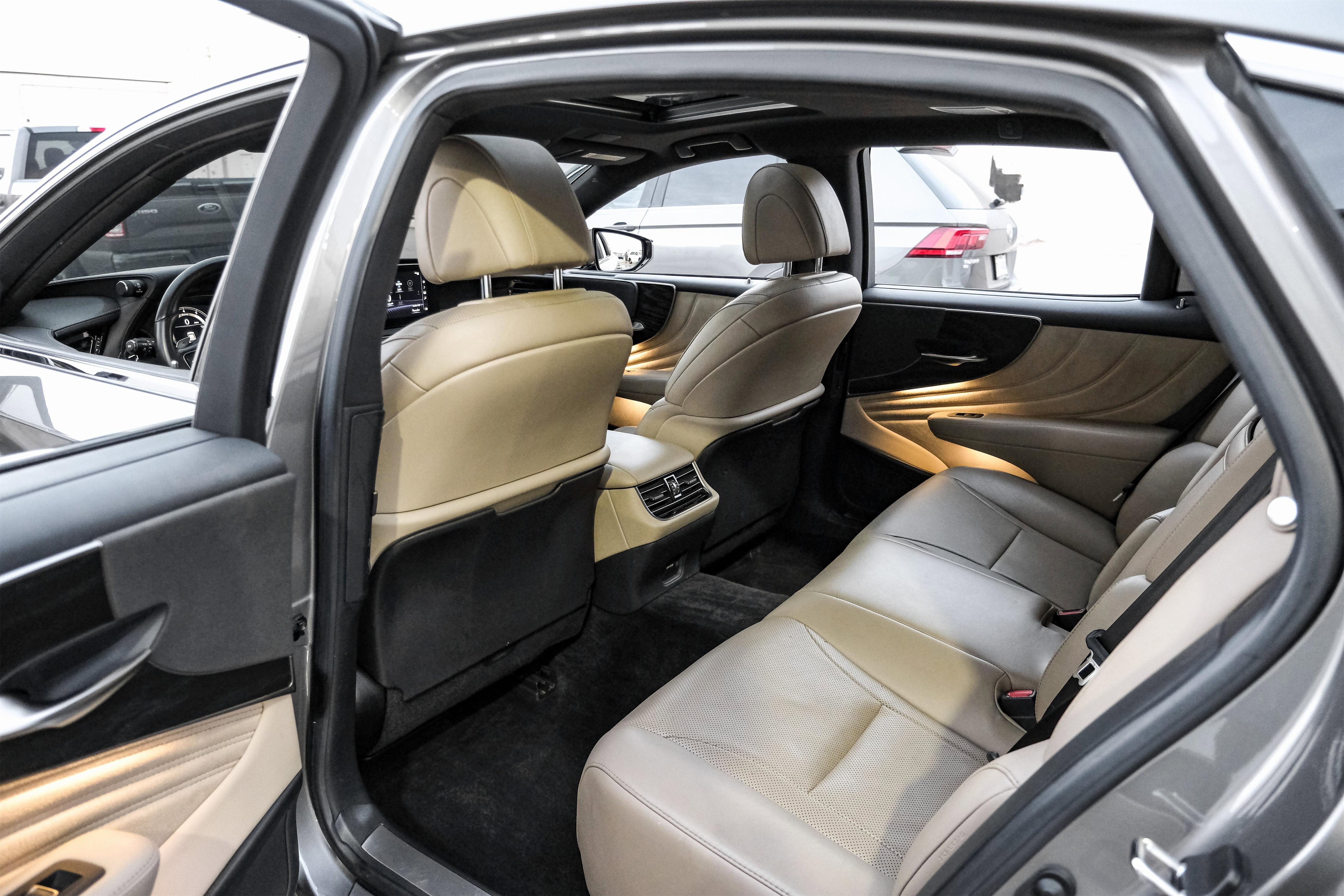 Used 2021 Lexus LS 500 w/ Accessory Package (Z1) image 43