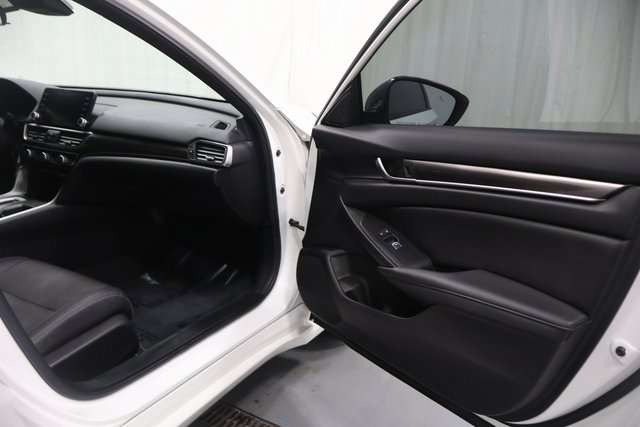 Used 2021 Honda Accord Sport image 14