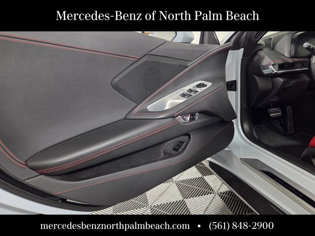 Used 2020 Chevrolet Corvette Stingray Convertible w/ Battery Protection Package image 29