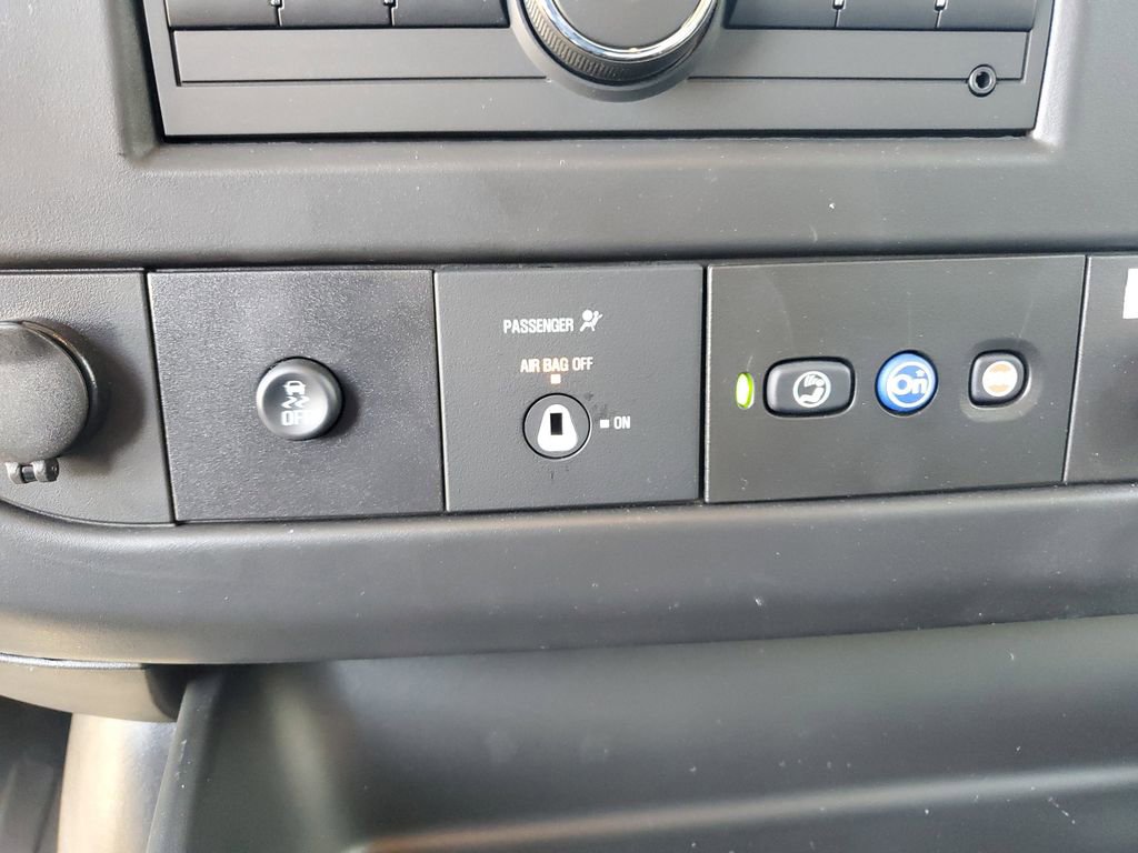 New 2025 Chevrolet Express 3500 w/ Power Convenience Package image 22