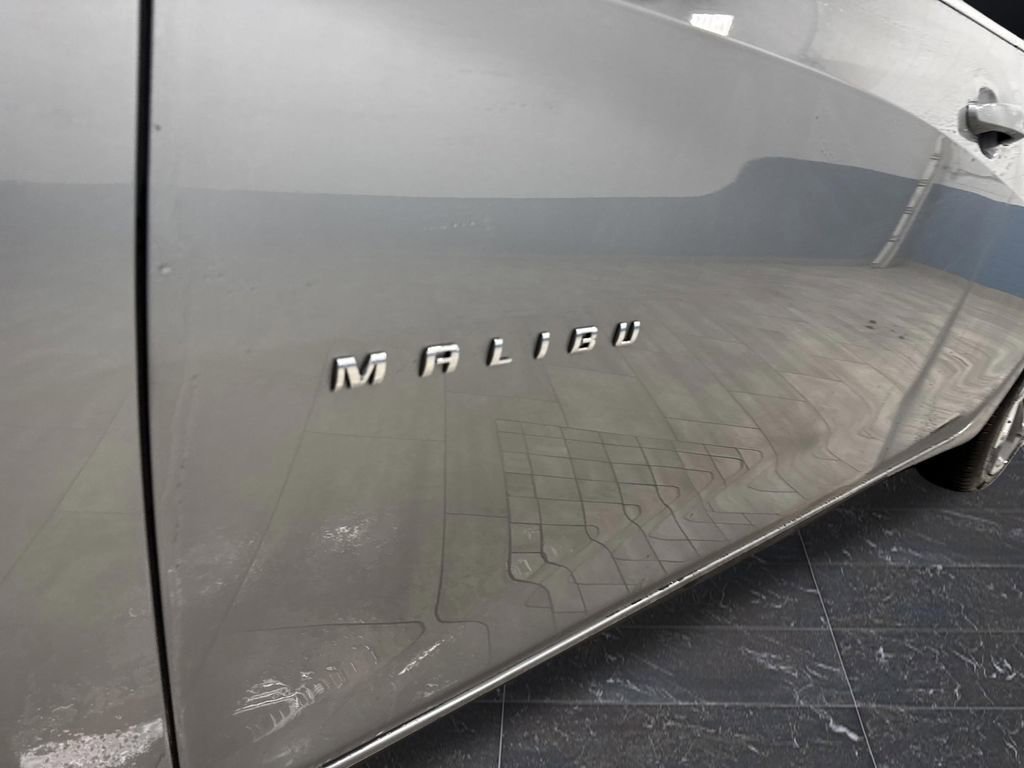 Used 2024 Chevrolet Malibu LT image 32