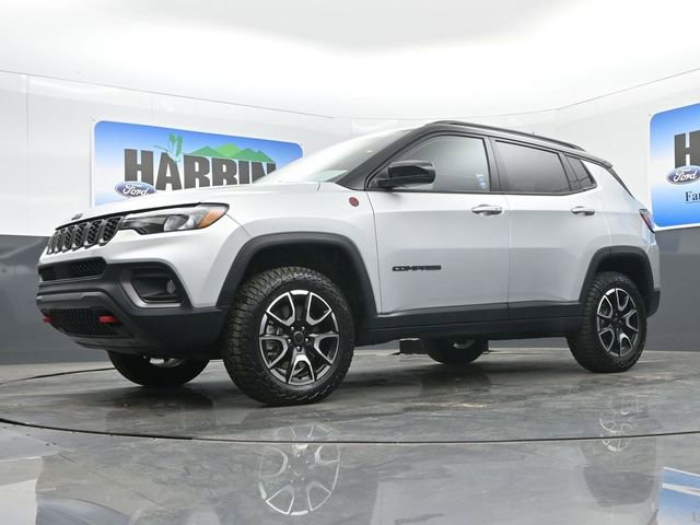 Used 2025 Jeep Compass Trailhawk image 19