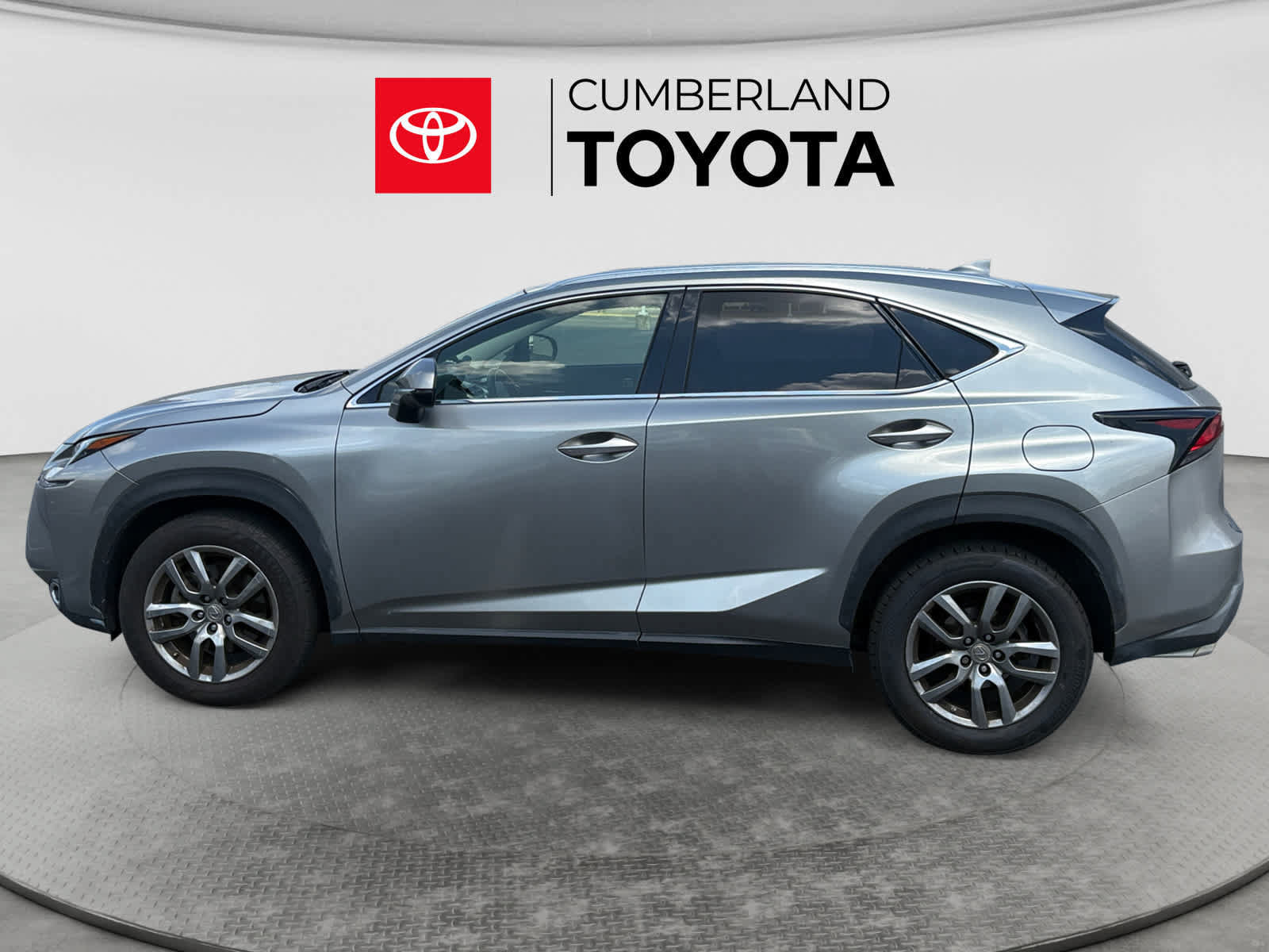 Used 2015 Lexus NX 200t FWD w/ Premium Package image 2