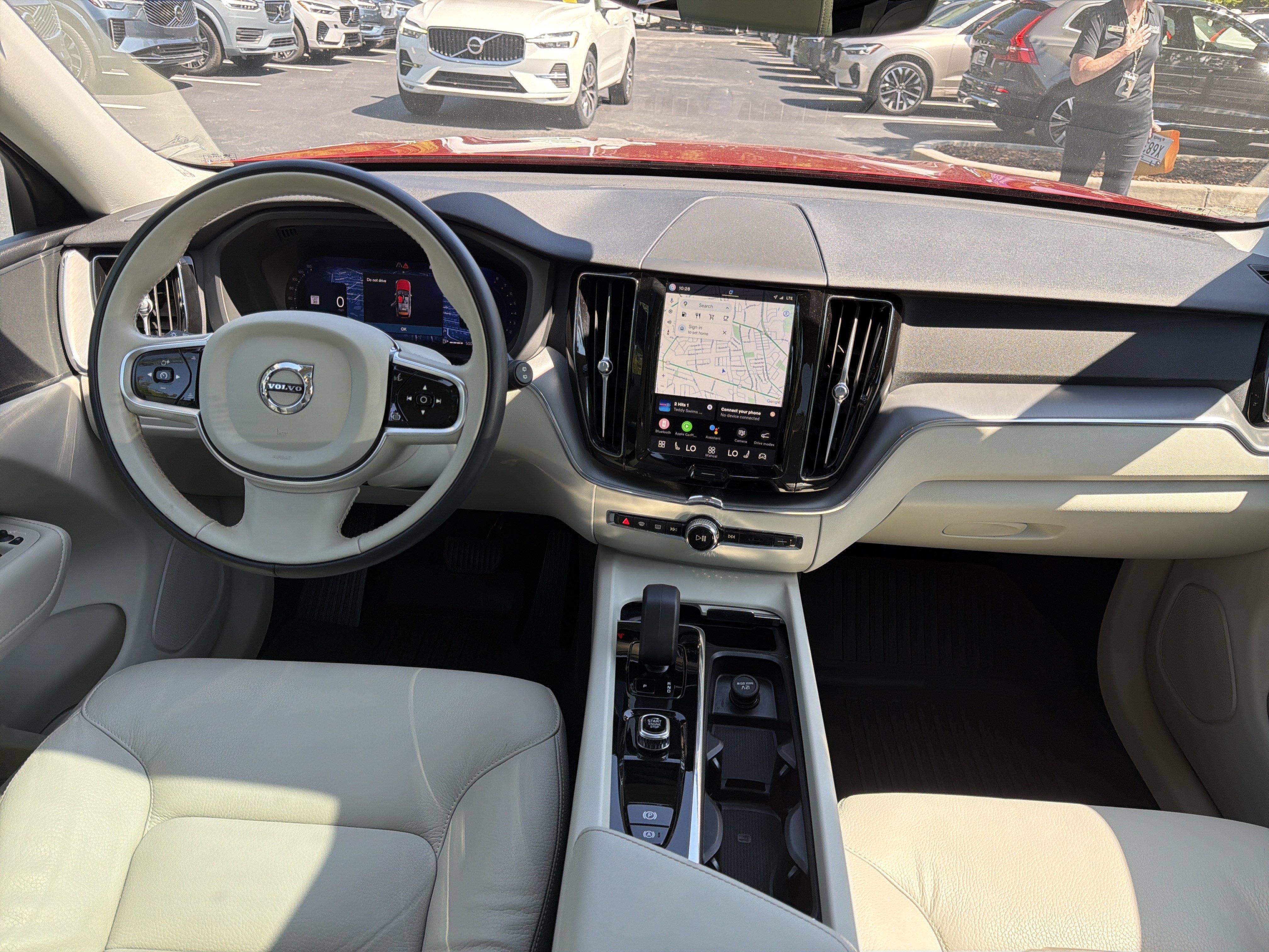 Certified 2024 Volvo XC60 B5 Core w/ Protection Package AWD/4WD image 13