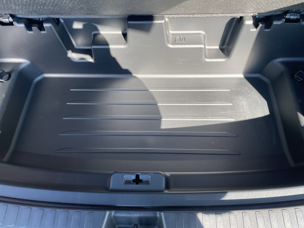 Used 2024 Chevrolet Traverse RS image 47