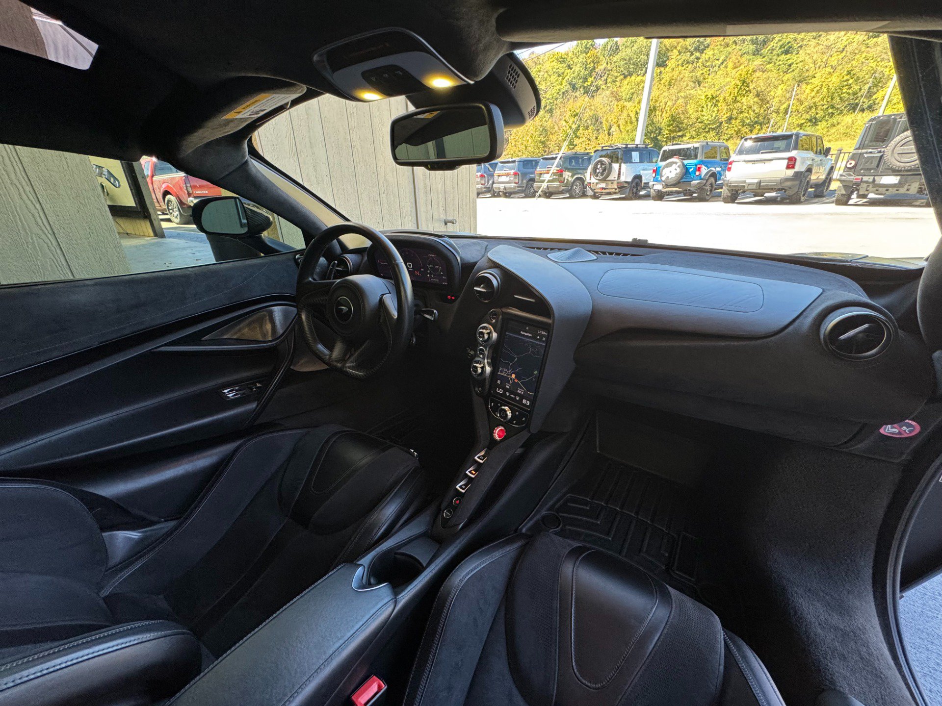 Used 2019 McLaren 720S Performance RWD image 30