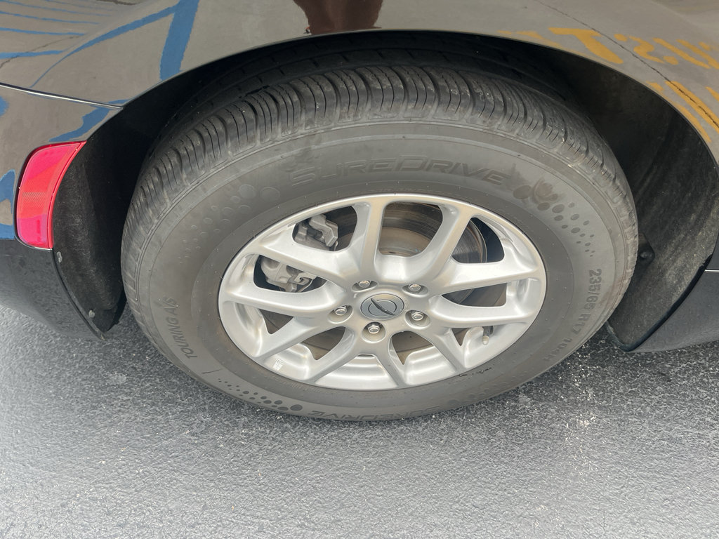 Used 2024 Chrysler Pacifica Touring-L FWD image 50