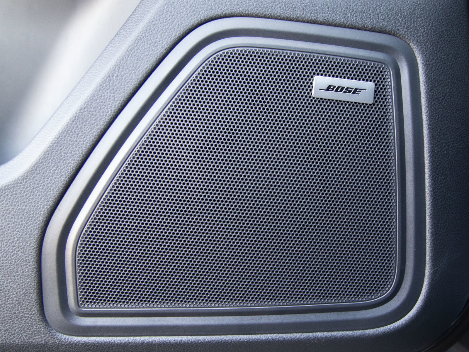 Certified 2024 Porsche Macan AWD/4WD image 14