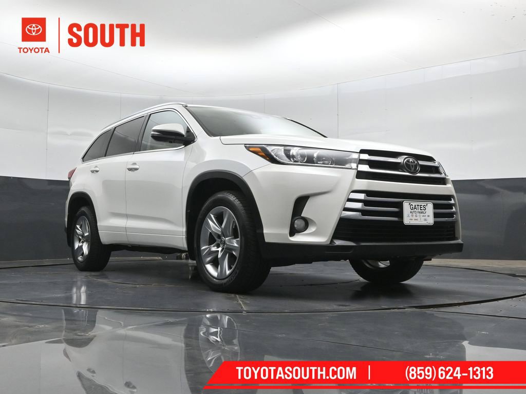 Used 2017 Toyota Highlander Limited AWD/4WD image 44