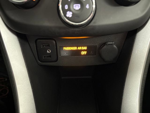 Used 2022 Chevrolet Trax LT w/ LT Convenience Package image 44