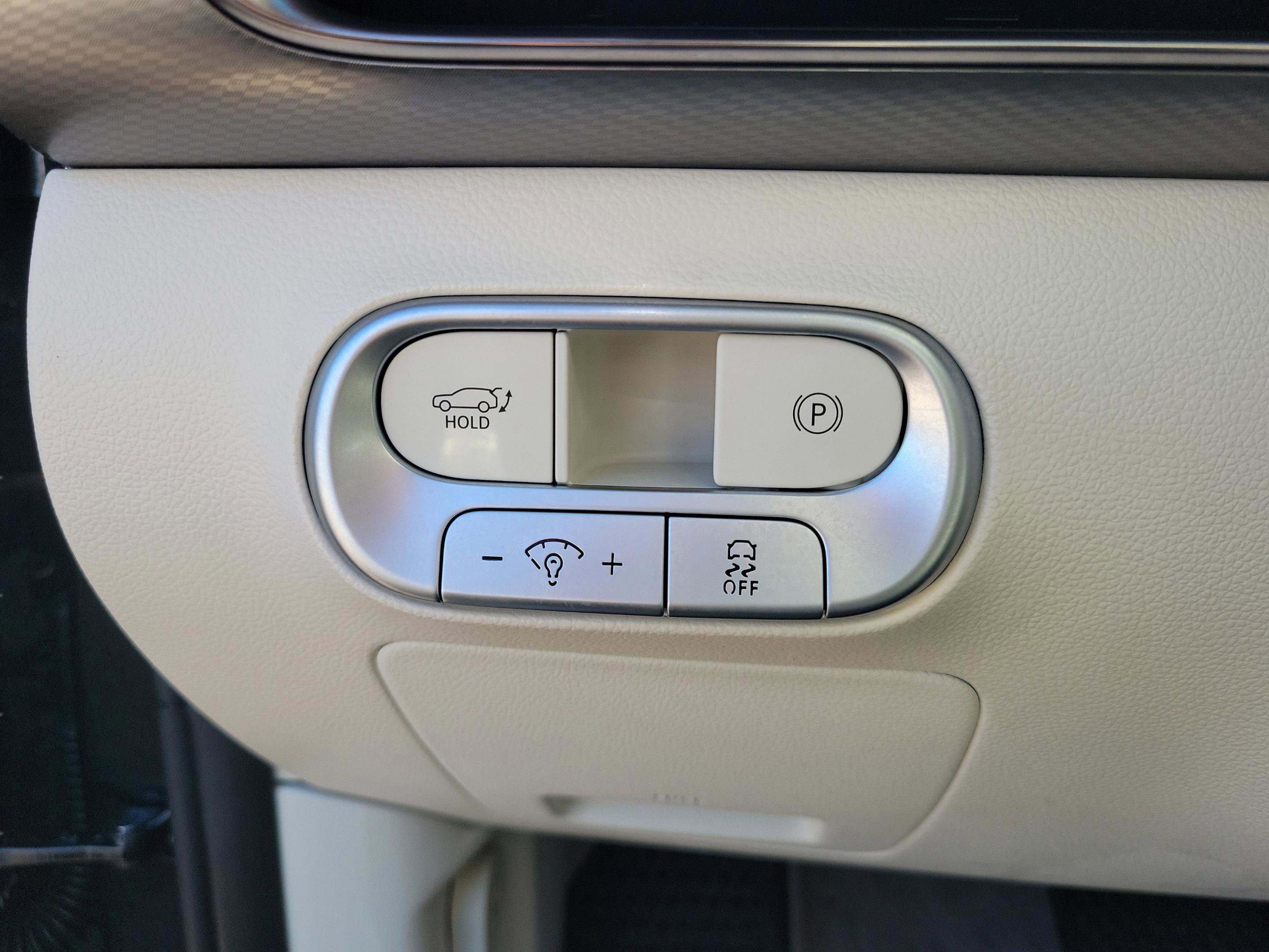 Used 2024 Genesis GV60 RWD image 26