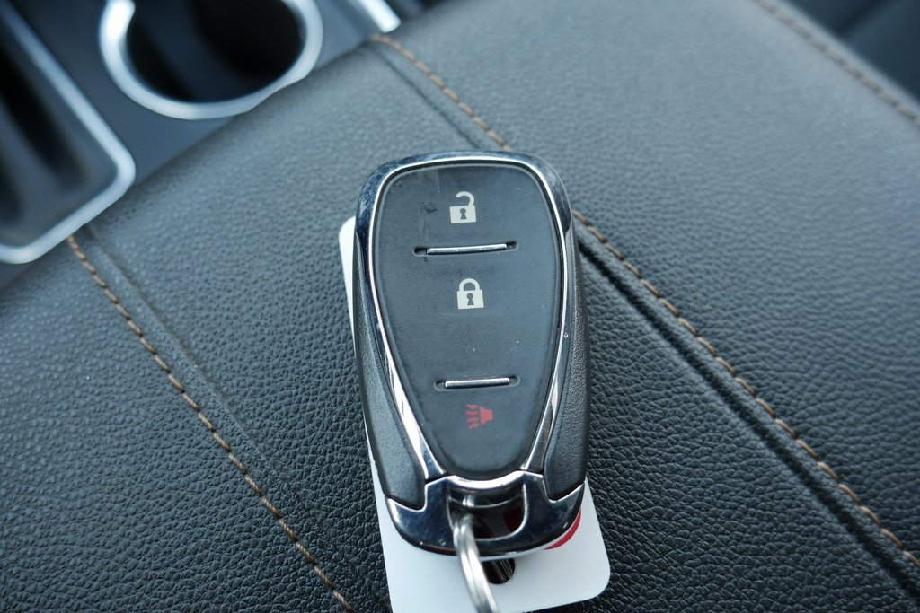 Used 2020 Chevrolet Traverse LS w/ LPO, Floor Liner Package image 20