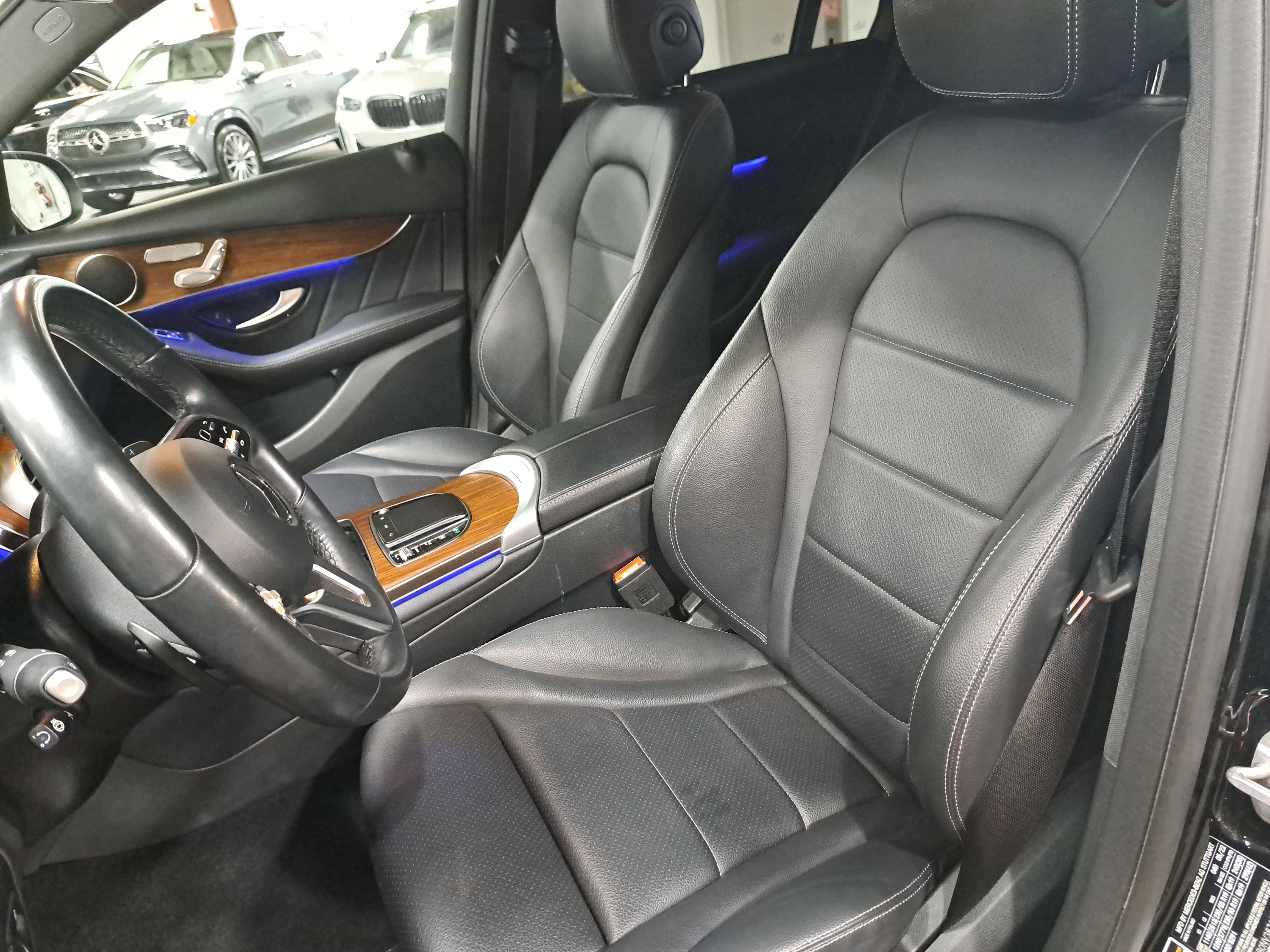 Used 2022 Mercedes-Benz GLC 300 4MATIC image 16