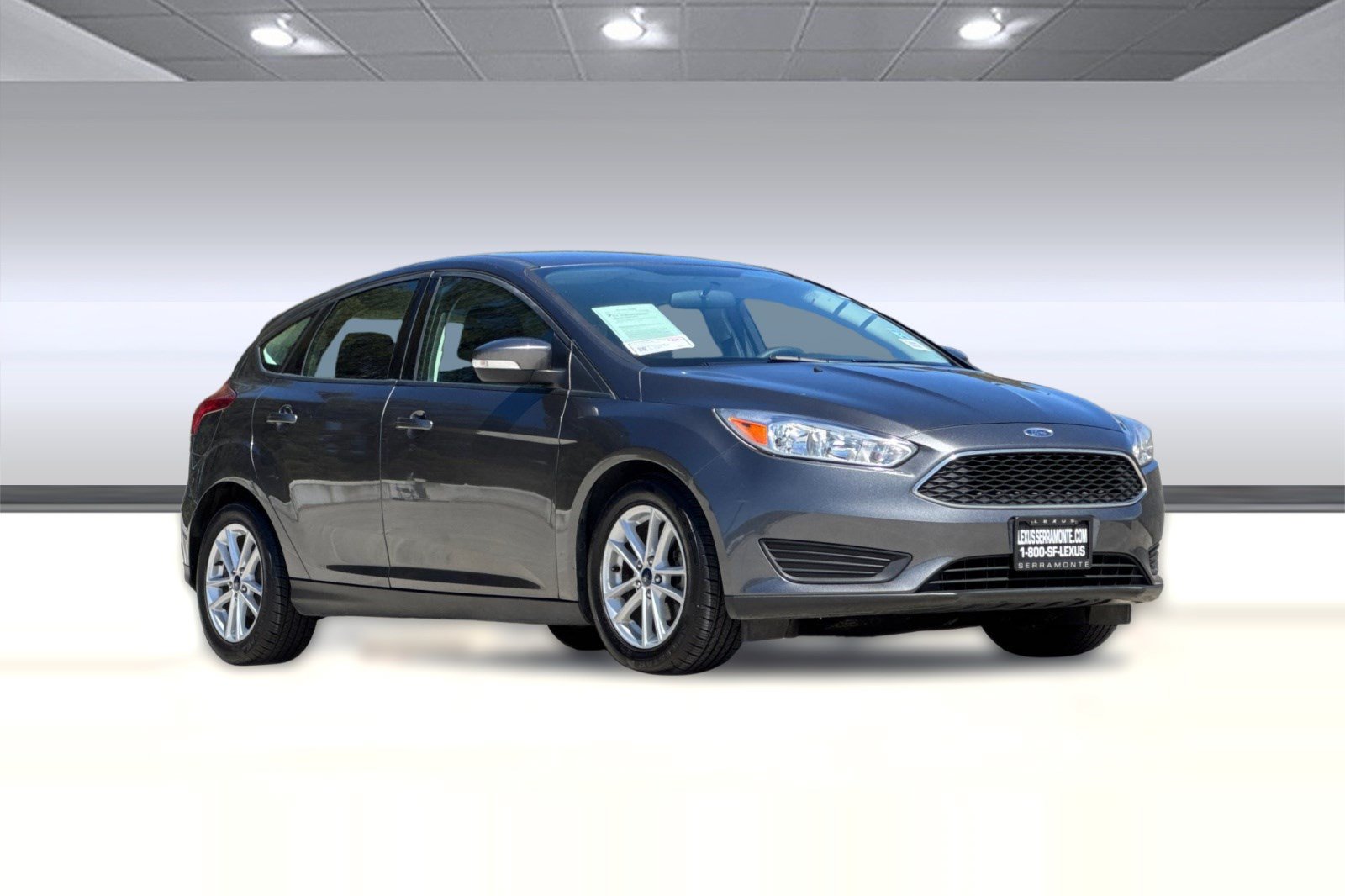 Used 2017 Ford Focus SE FWD image 6
