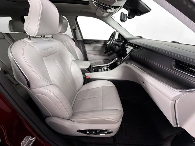 Used 2021 Jeep Grand Cherokee L Overland w/ Advanced Protech Group III image 32