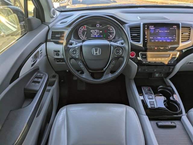Used 2017 Honda Pilot Touring image 14