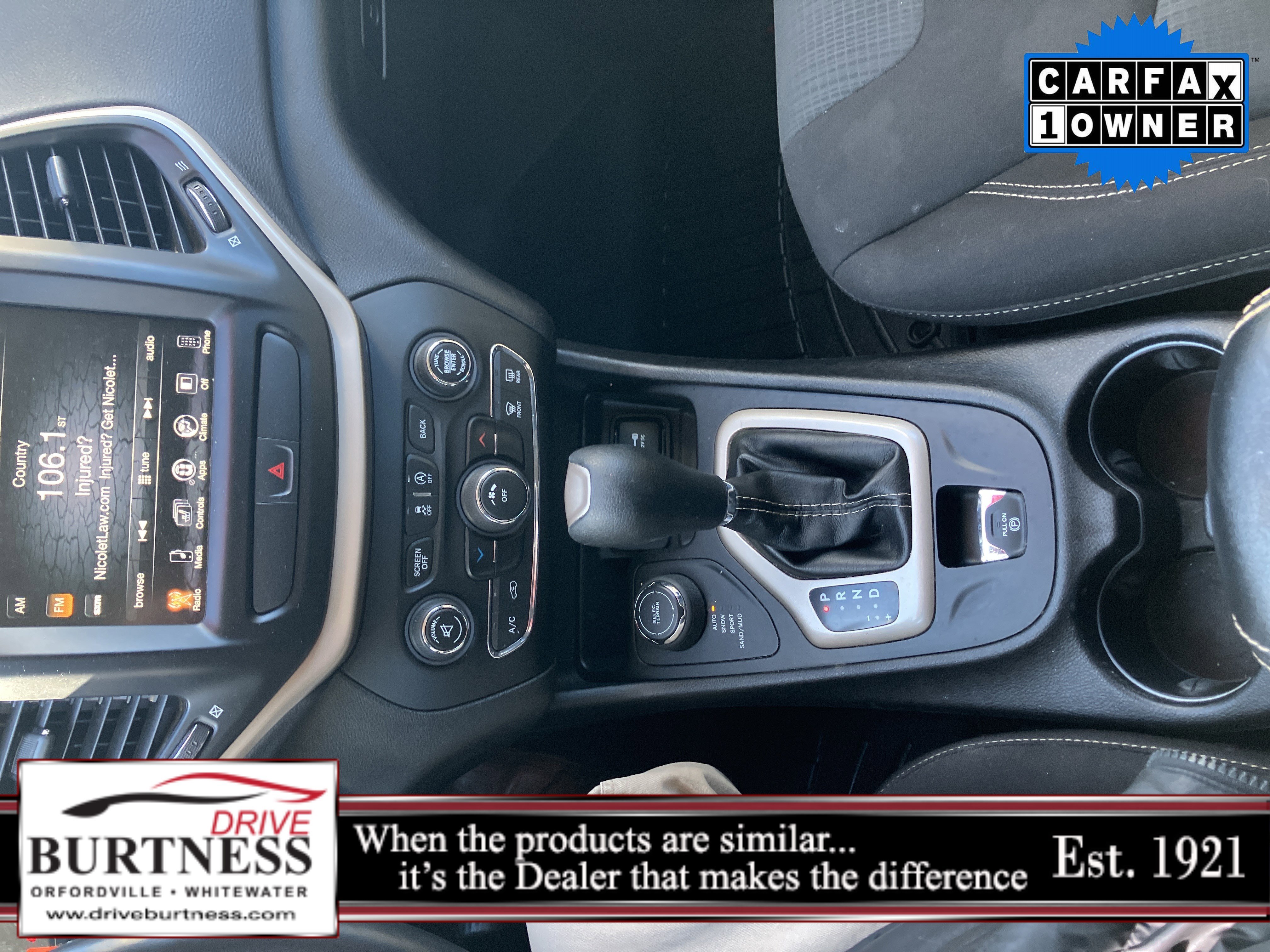 Used 2017 Jeep Cherokee Latitude w/ Cold Weather Group image 36