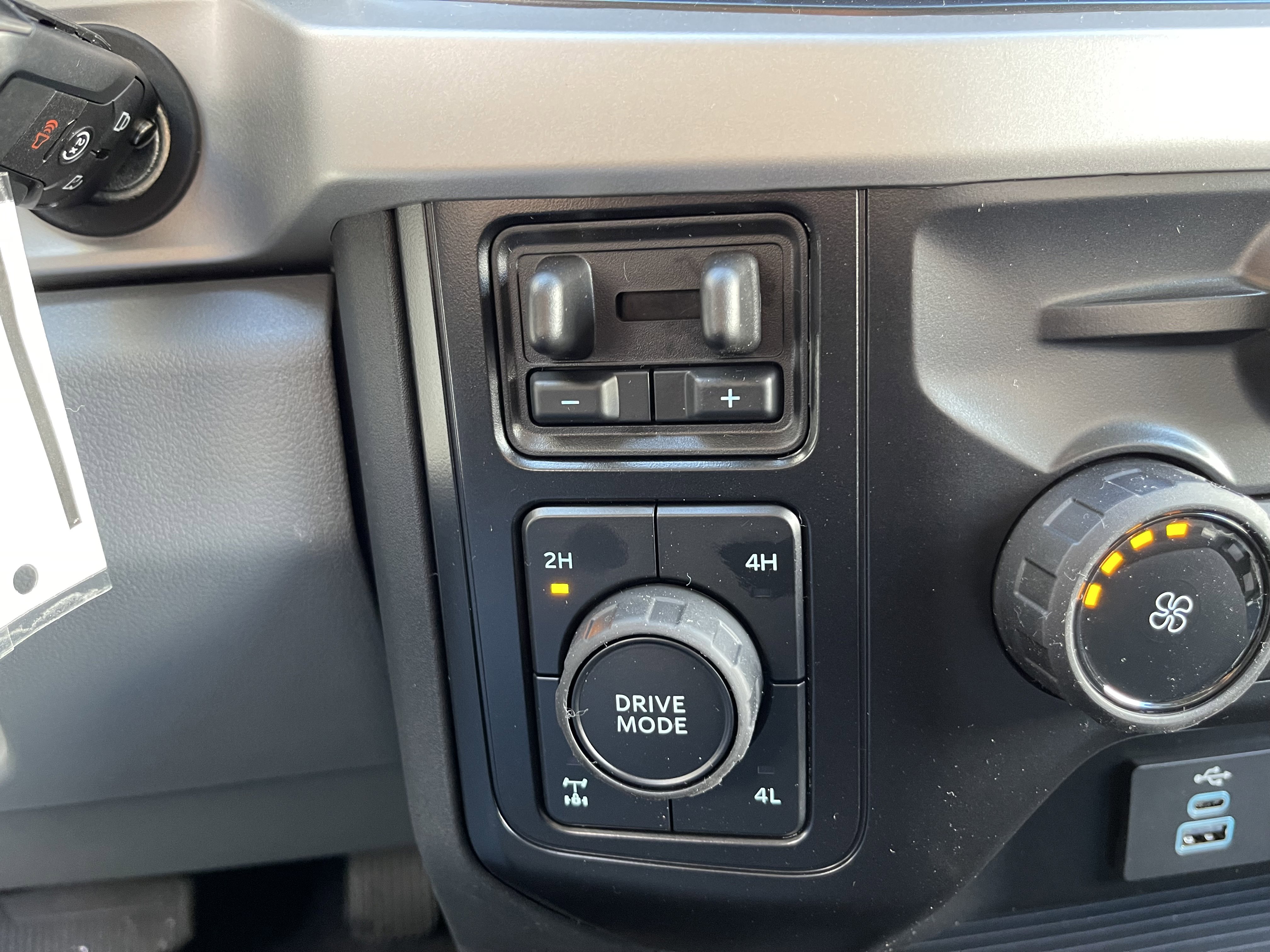 New 2026 Ford F250 XL w/ STX Appearance Package image 19