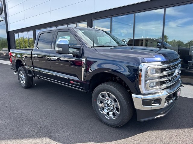 New 2025 Ford F350 Lariat w/ Lariat Ultimate Package