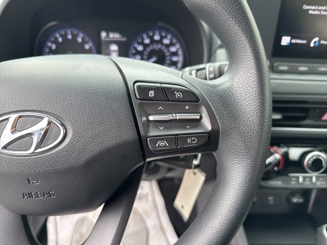 Used 2023 Hyundai Kona SE image 14