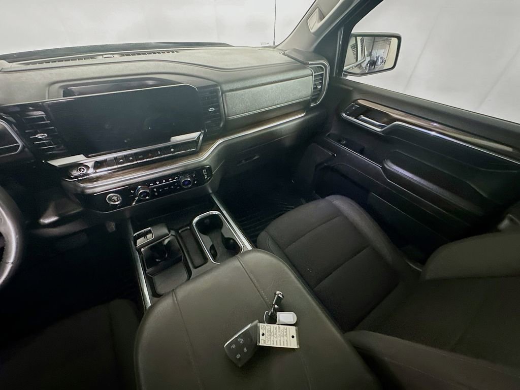 Used 2023 Chevrolet Silverado 1500 RST image 11