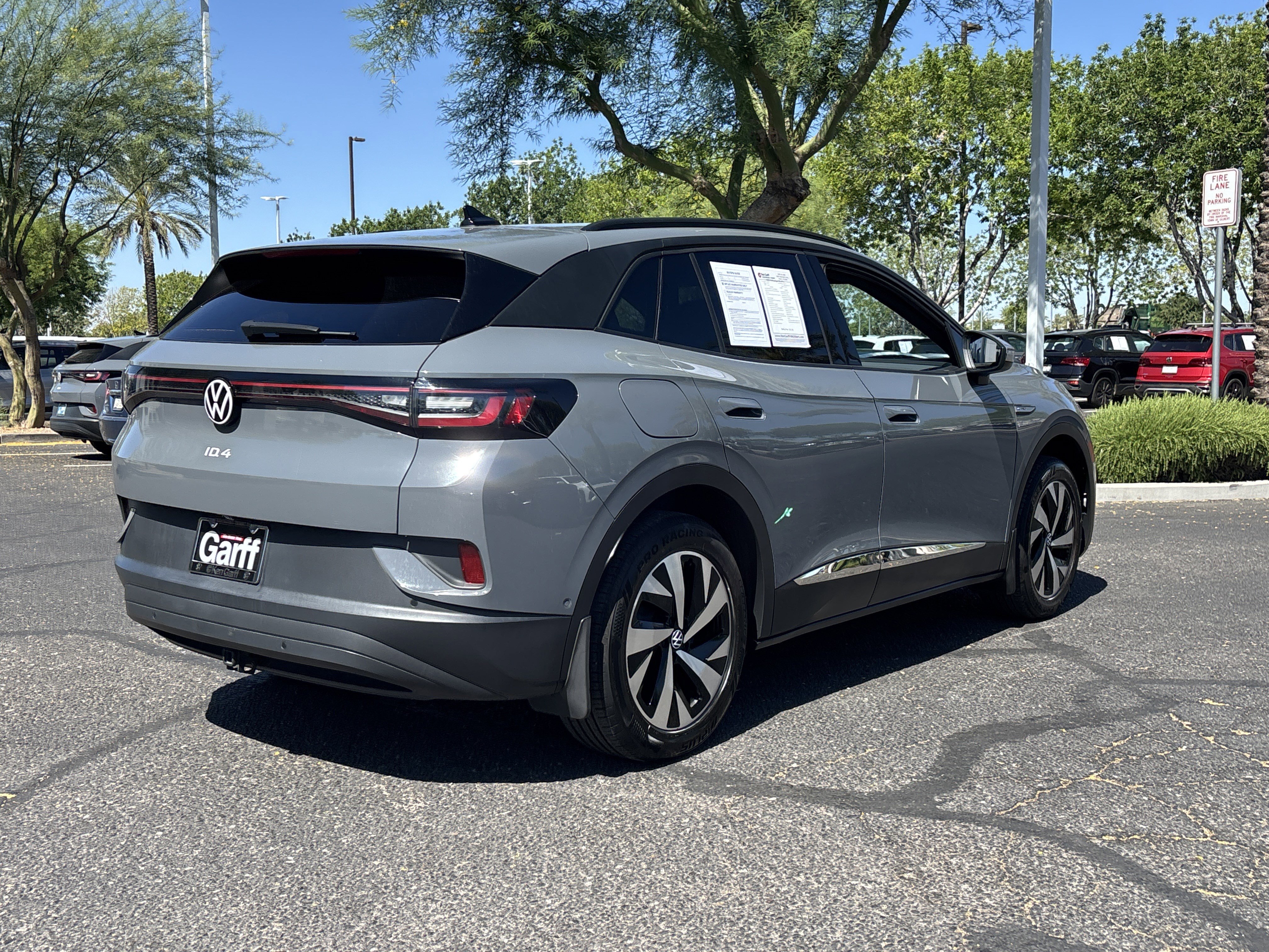 Used 2023 Volkswagen ID.4 Pro image 4