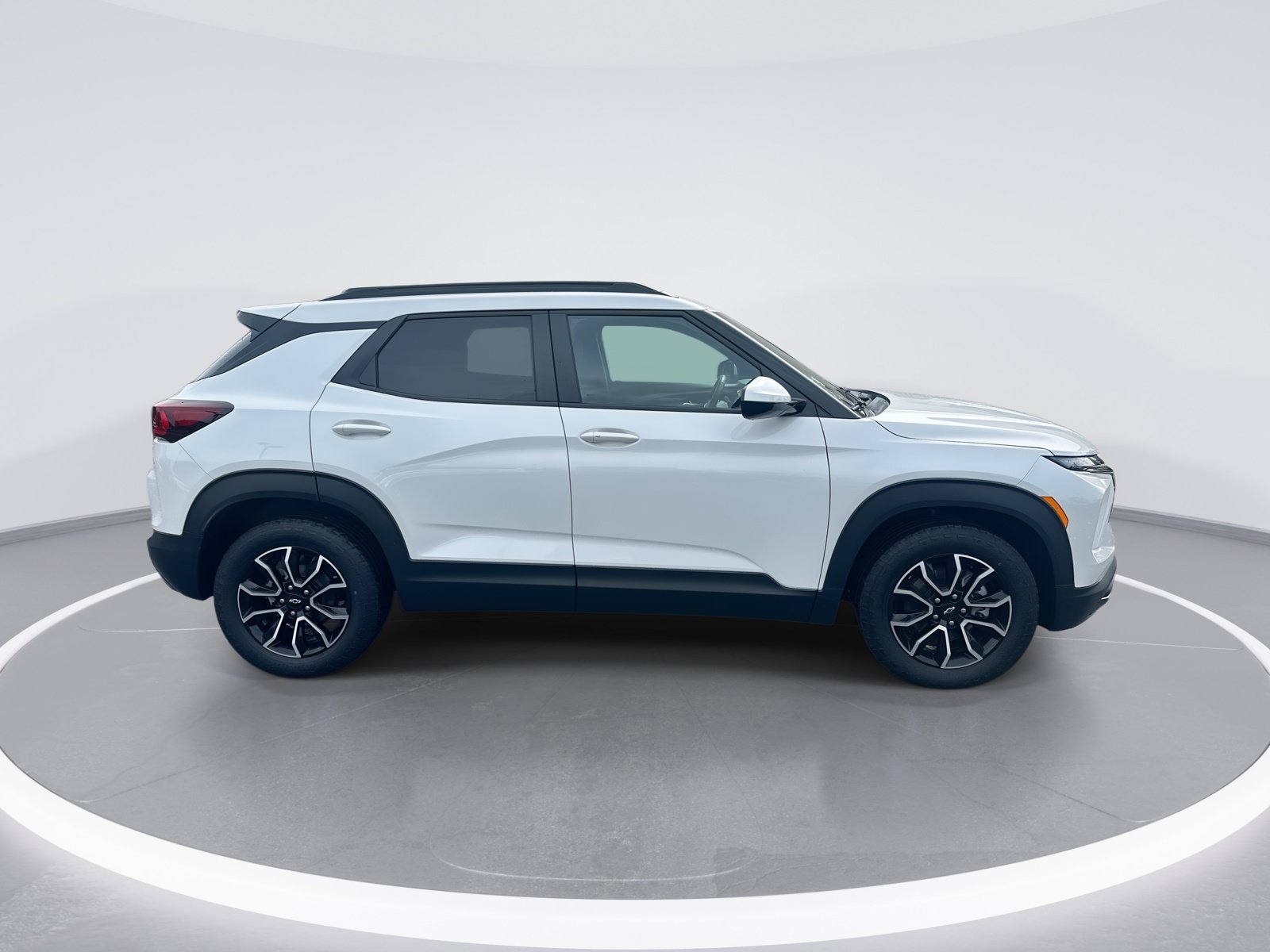 Used 2025 Chevrolet TrailBlazer ACTIV w/ Convenience Package FWD image 10