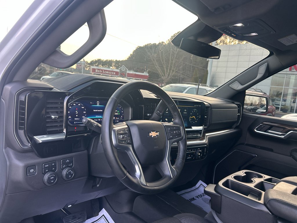 Used 2024 Chevrolet Silverado 1500 LT AWD/4WD image 20