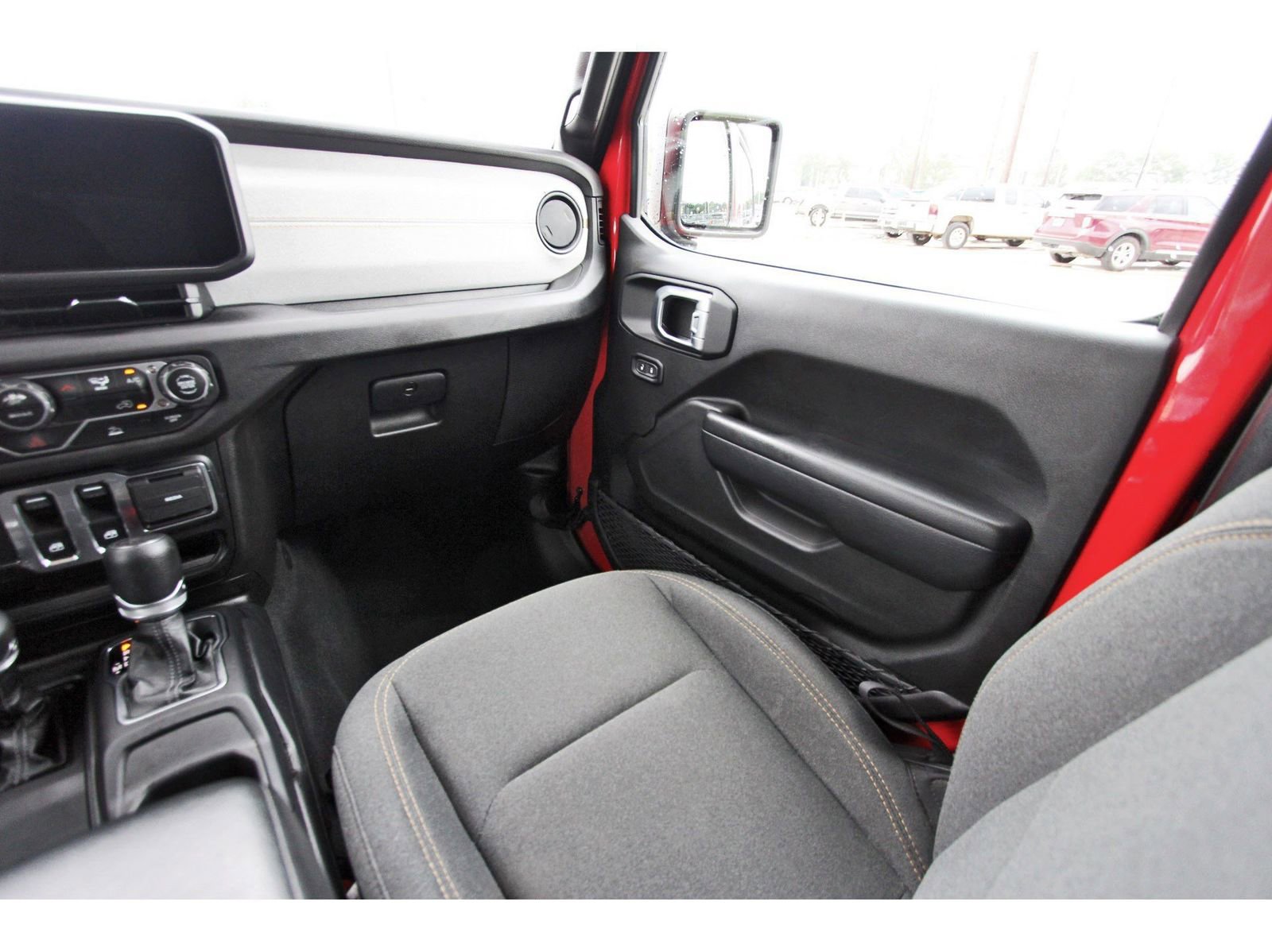 Used 2024 Jeep Wrangler Sport AWD/4WD image 12