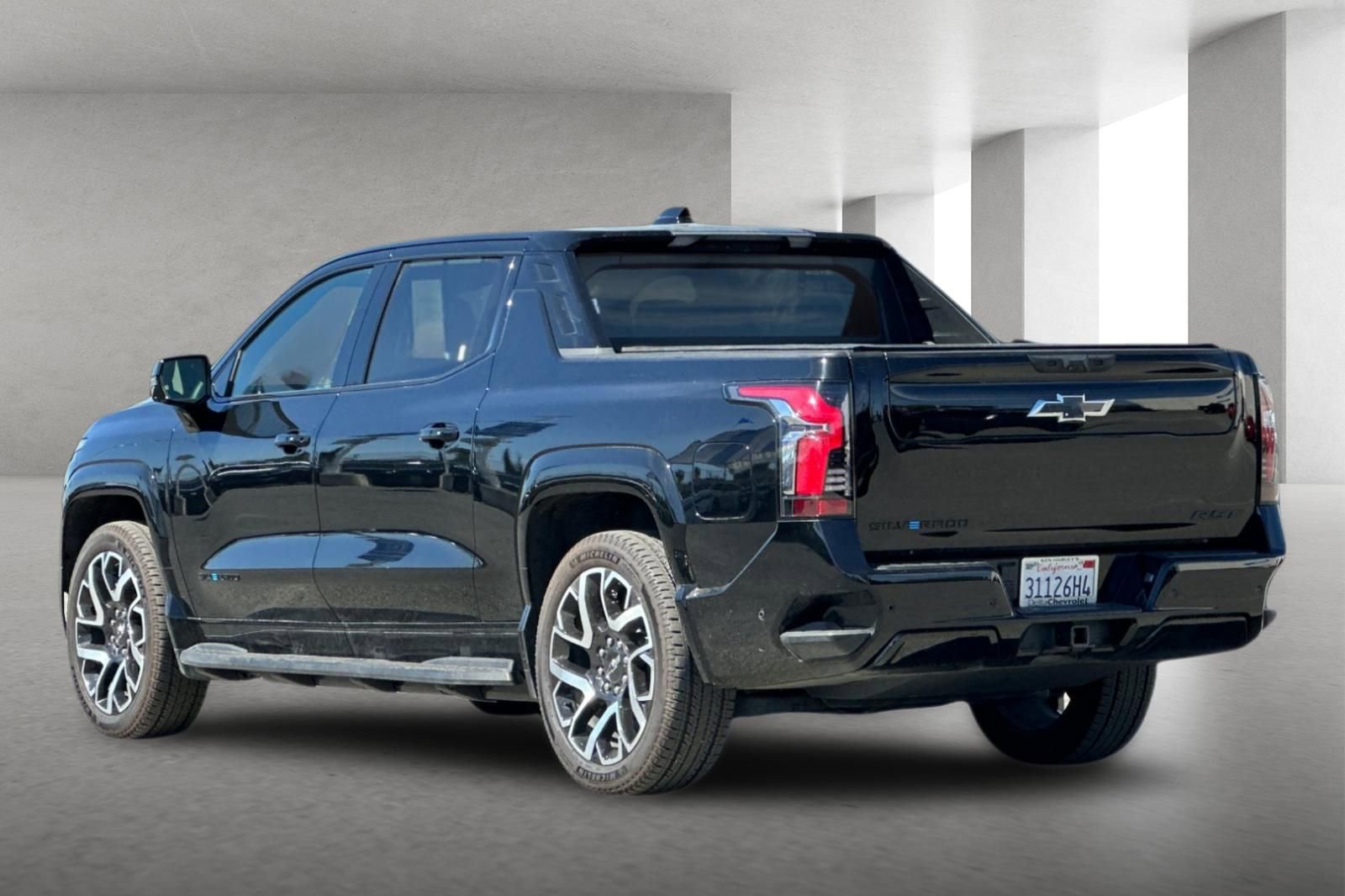 Used 2024 Chevrolet Silverado EV RST image 6