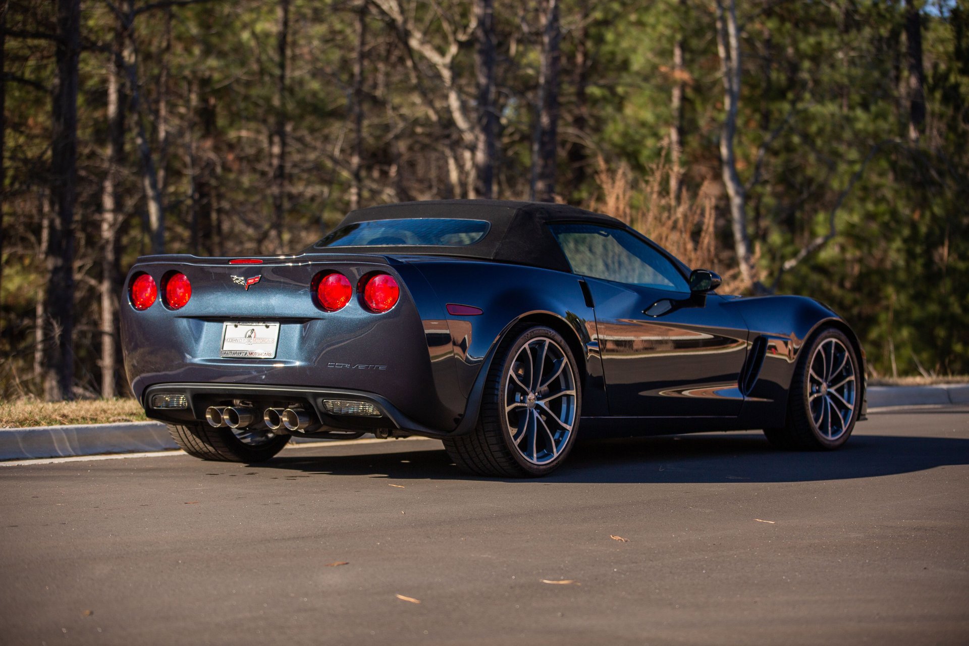 Used 2013 Chevrolet Corvette 427 w/ 1SC Preferred Equipment Group image 28
