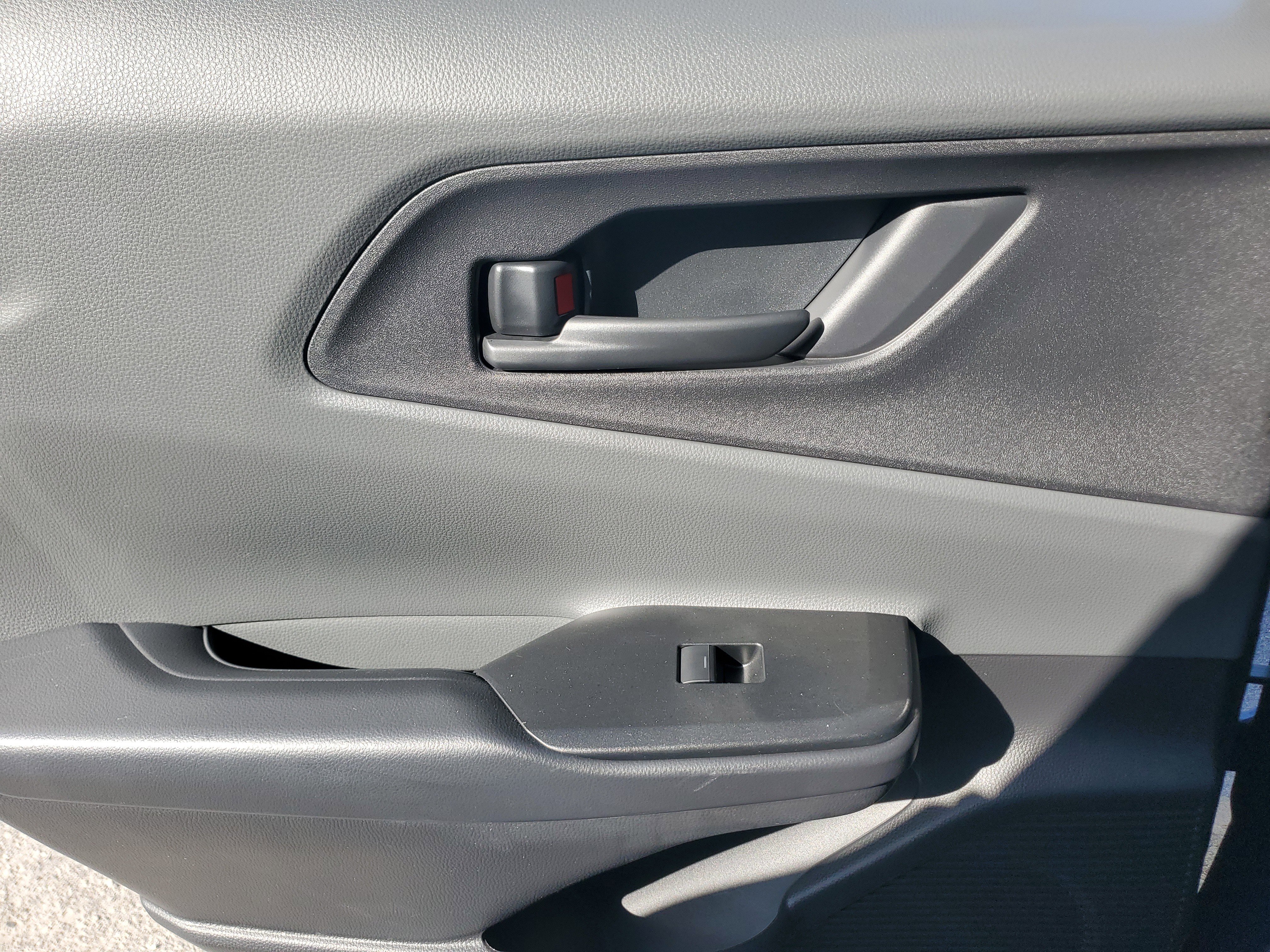 Used 2025 Toyota Prius LE image 23