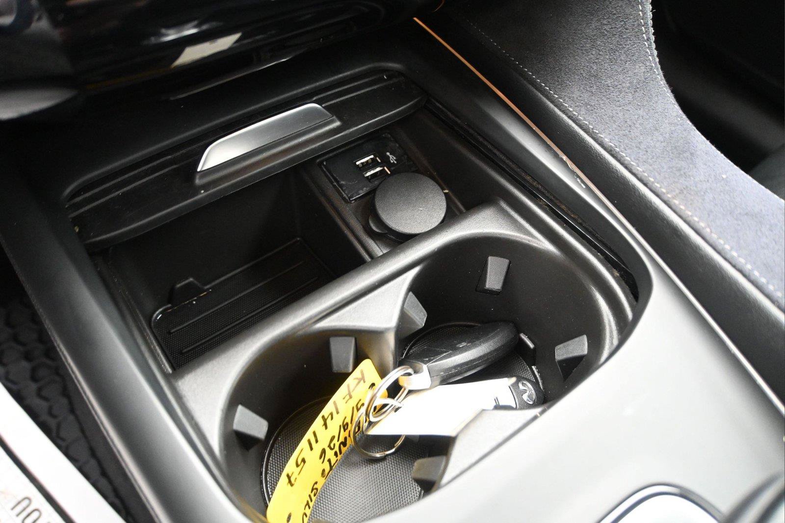 Used 2019 INFINITI QX50 Essential w/ Sensory Package AWD/4WD image 6
