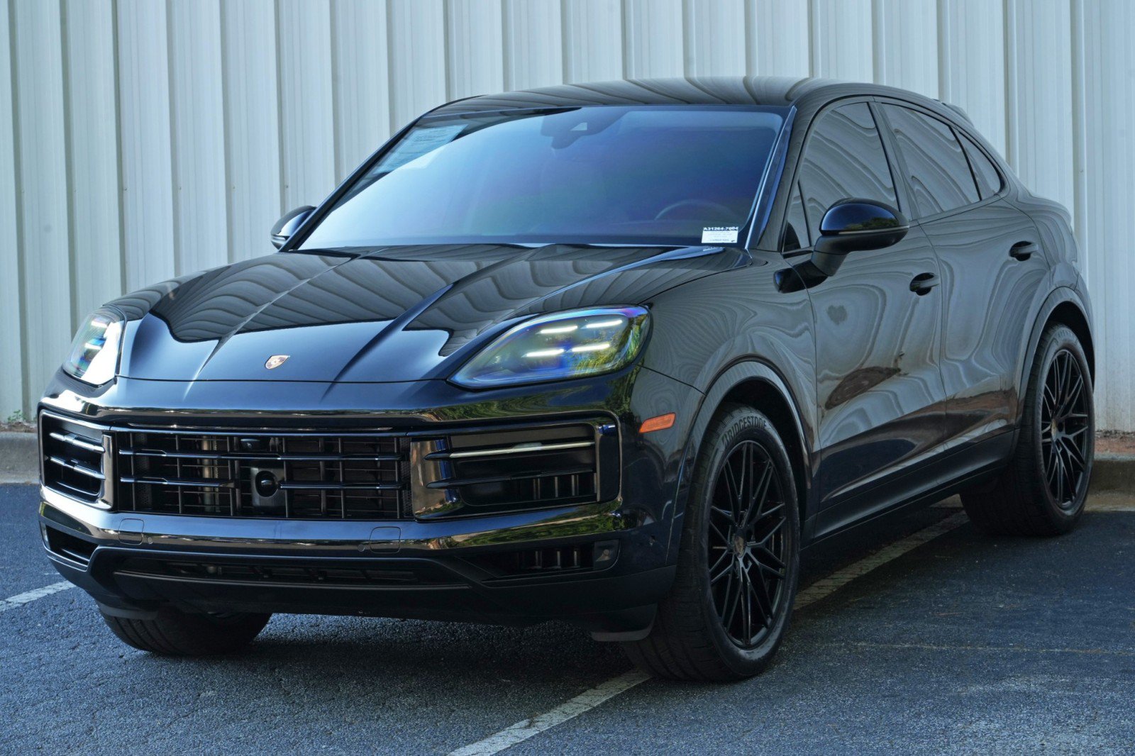 Used 2025 Porsche Cayenne Coupe AWD/4WD image 54