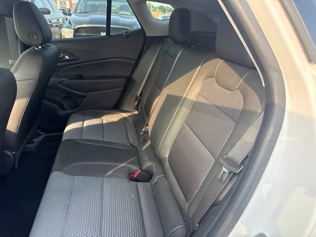 Used 2025 Chevrolet Trax LT FWD image 18