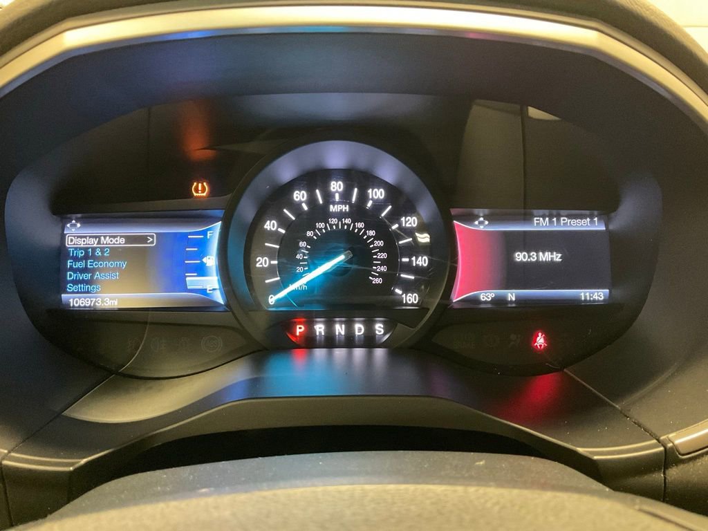 Used 2016 Ford Edge SEL w/ Canadian Touring Package image 2