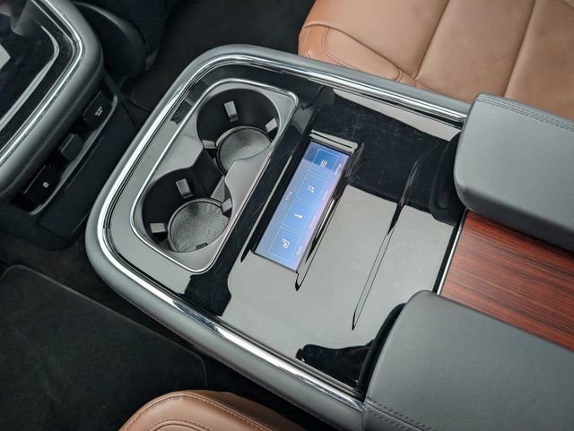 Used 2022 Lincoln Navigator Reserve image 28