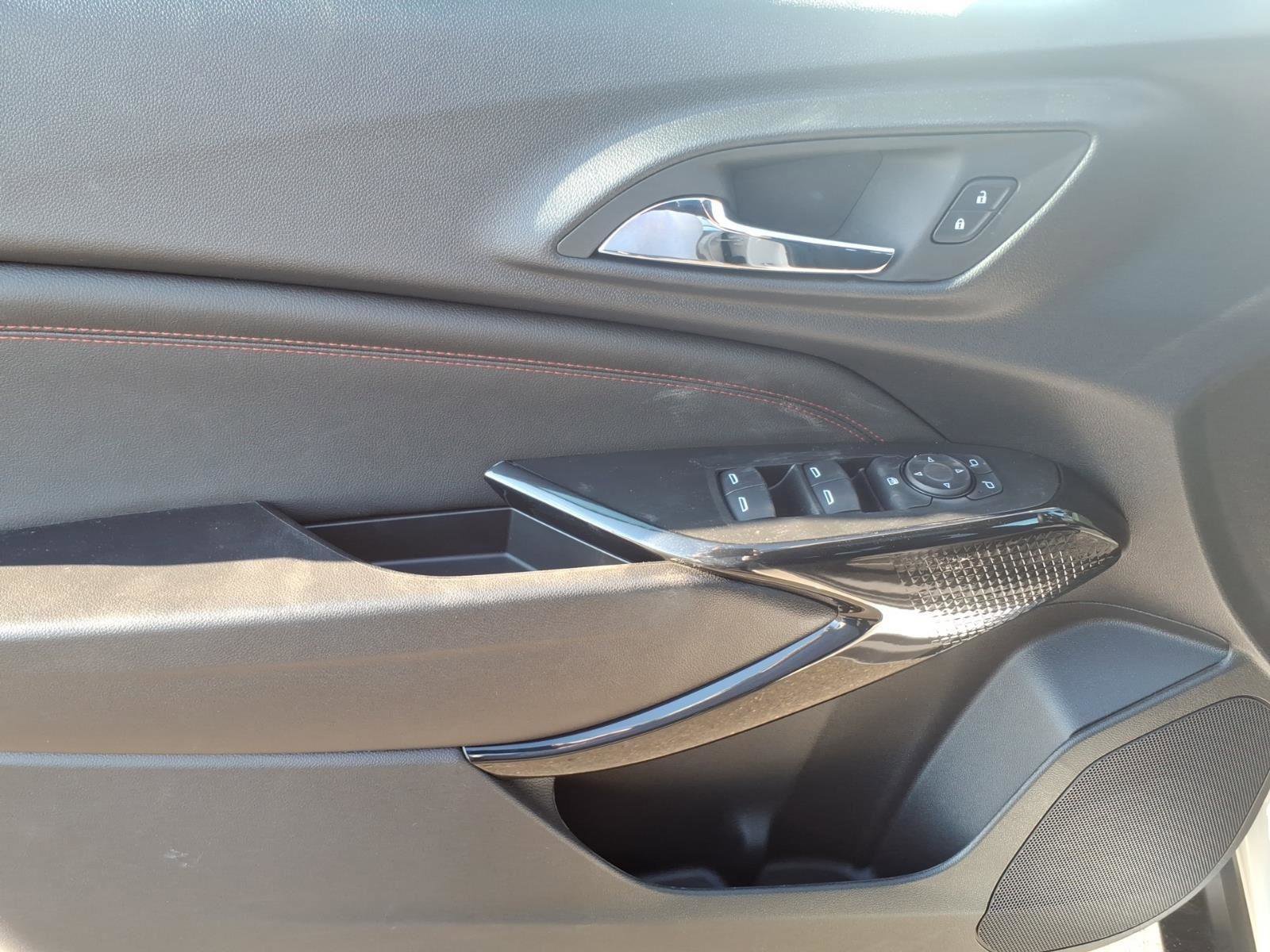 New 2026 Chevrolet Trax RS w/ Sunroof Package image 14