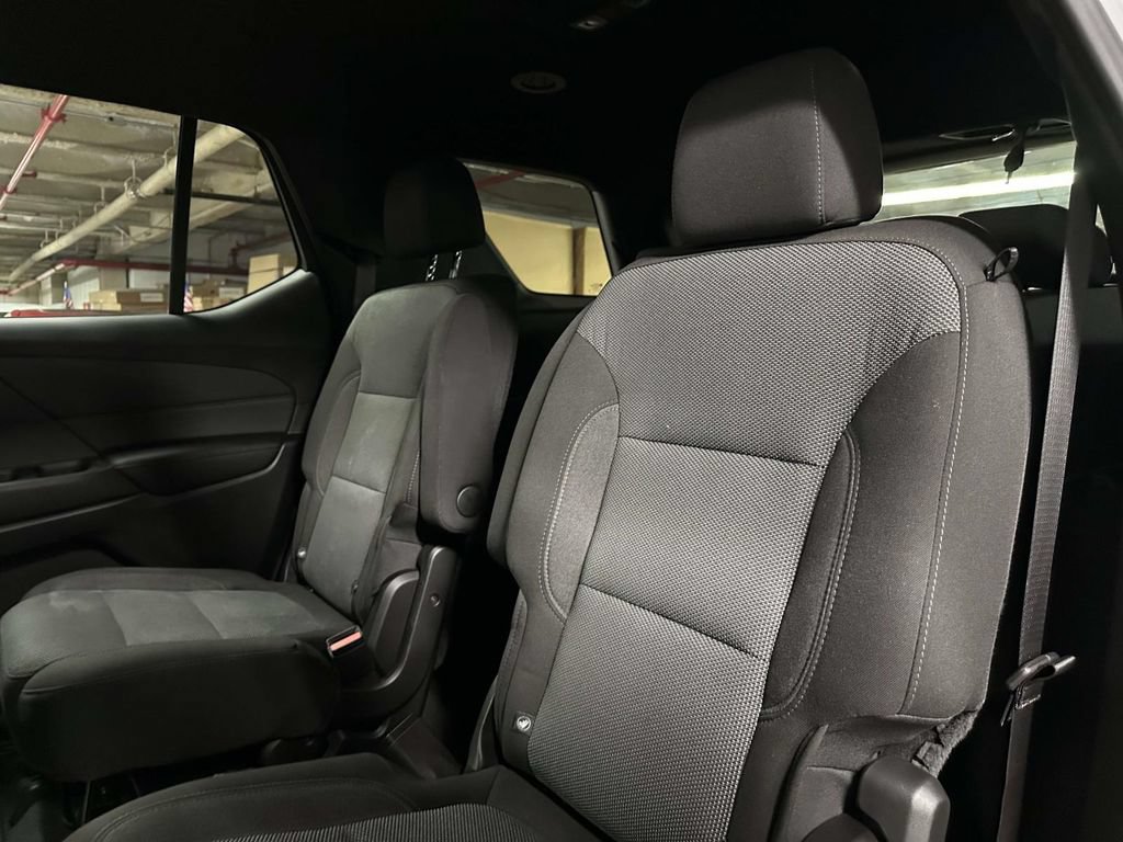 Certified 2023 Chevrolet Traverse LT AWD/4WD image 16