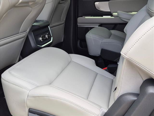 New 2027 Ford Expedition Active RWD image 14