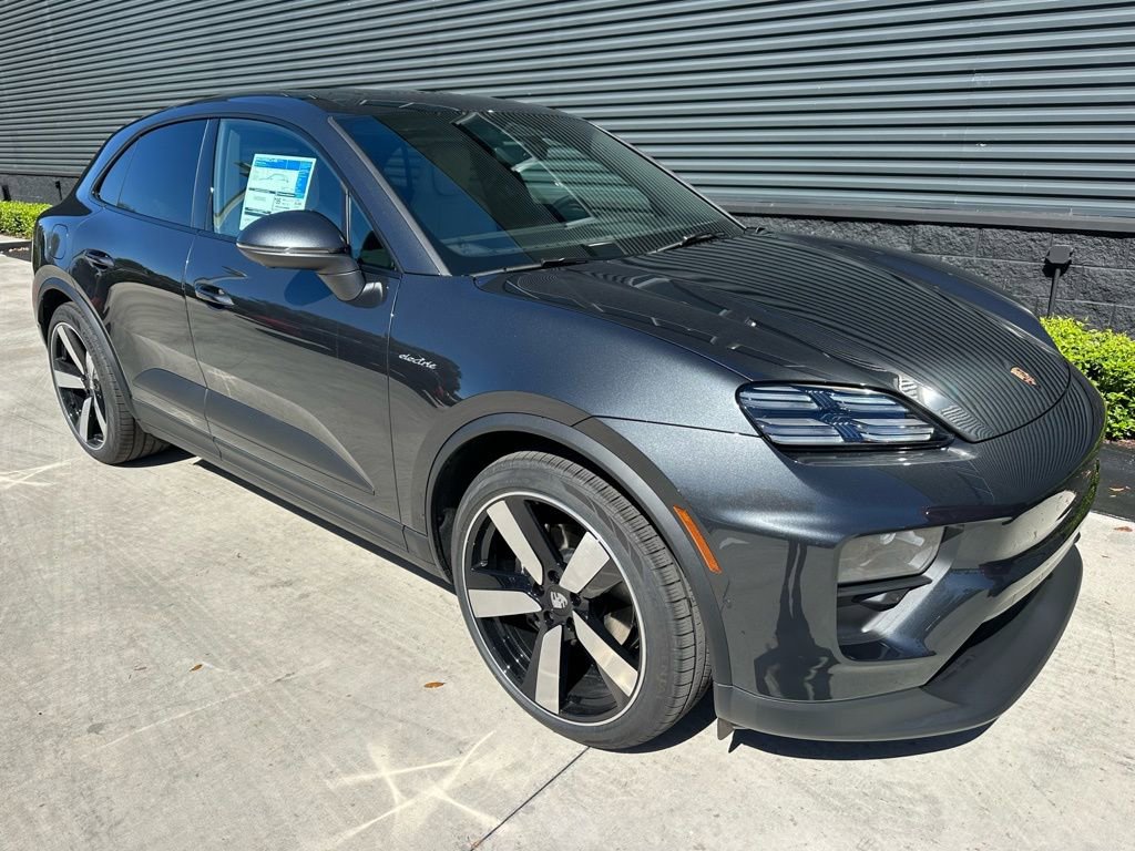 Used 2026 Porsche Macan 4 Electric AWD/4WD image 11