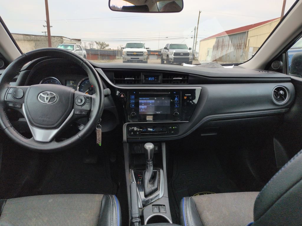Used 2017 Toyota Corolla SE w/ Carpet Mat Package (TMS) image 13