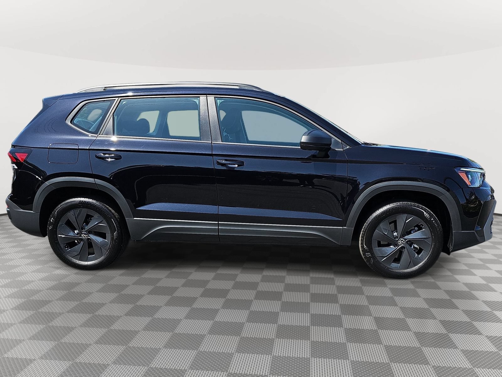 Used 2026 Volkswagen Taos S FWD image 4