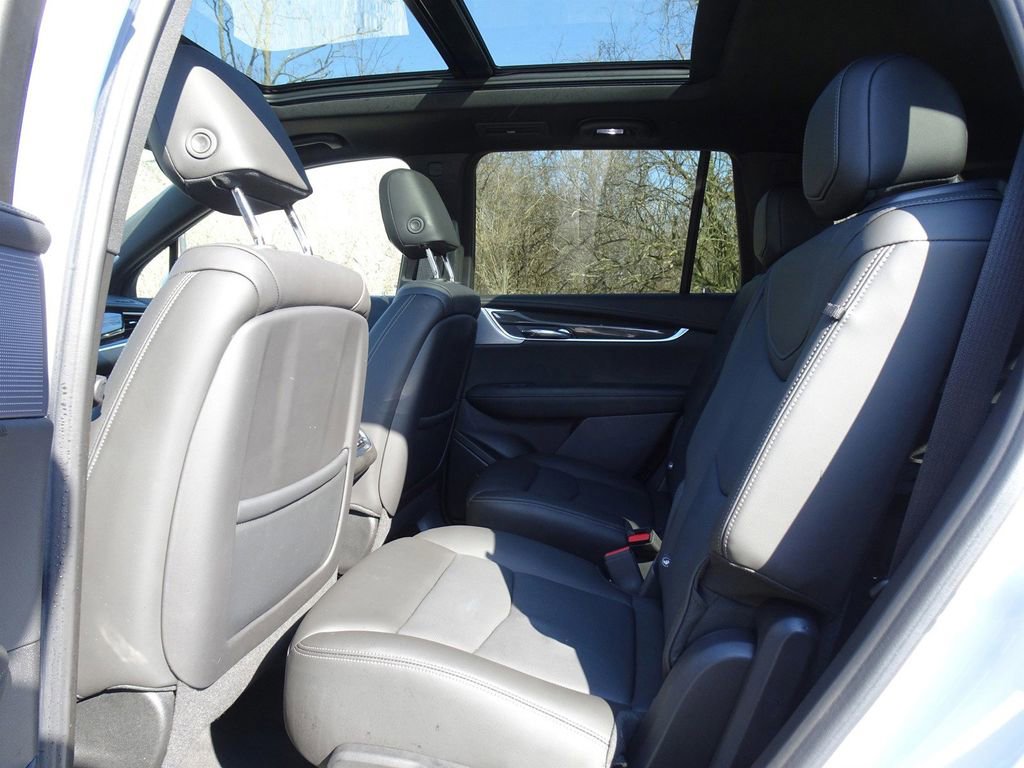 Certified 2024 Cadillac XT6 Sport w/ Technology Package image 13