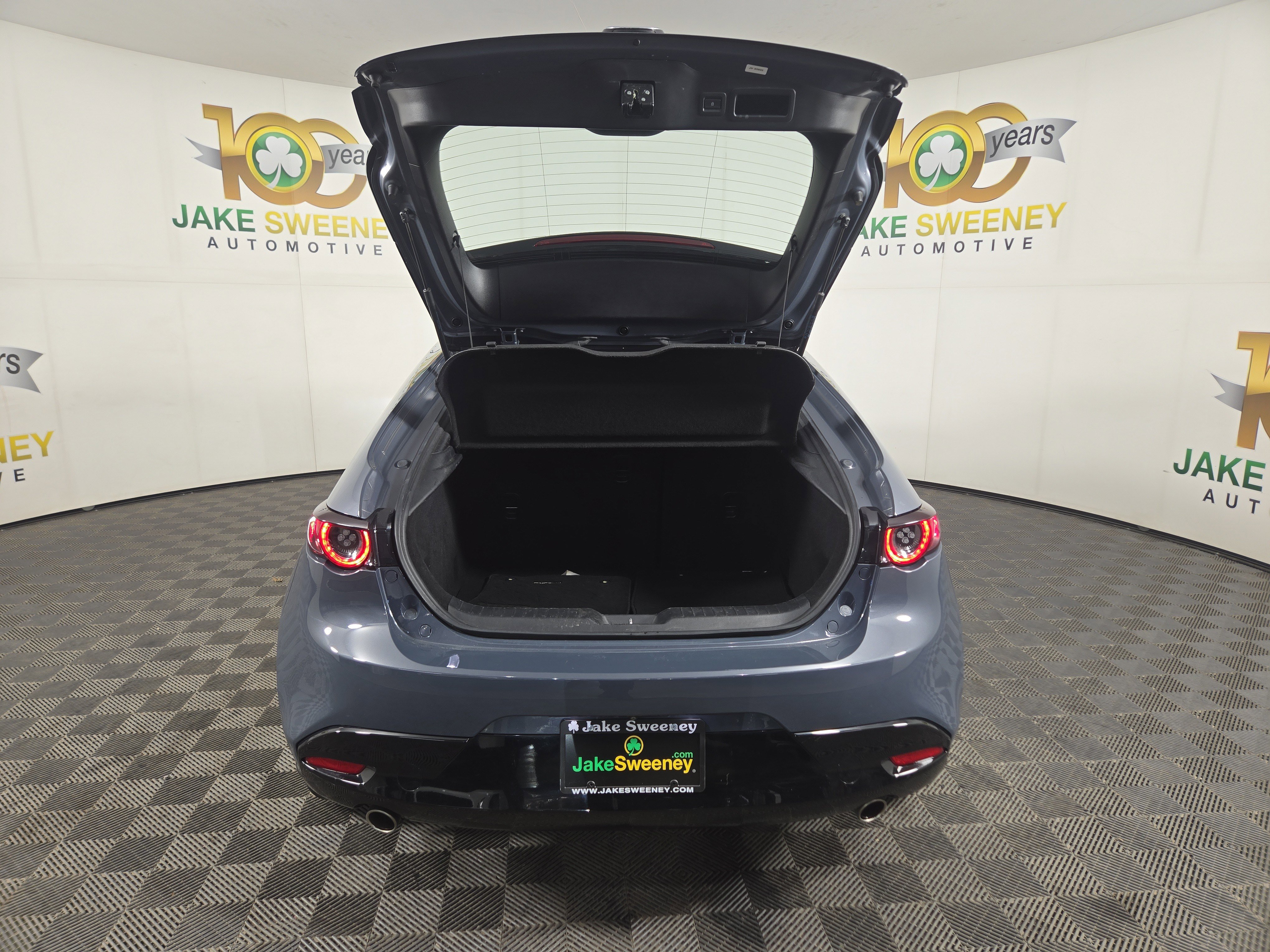 Used 2019 MAZDA MAZDA3 AWD Hatchback w/ Premium Pkg image 33