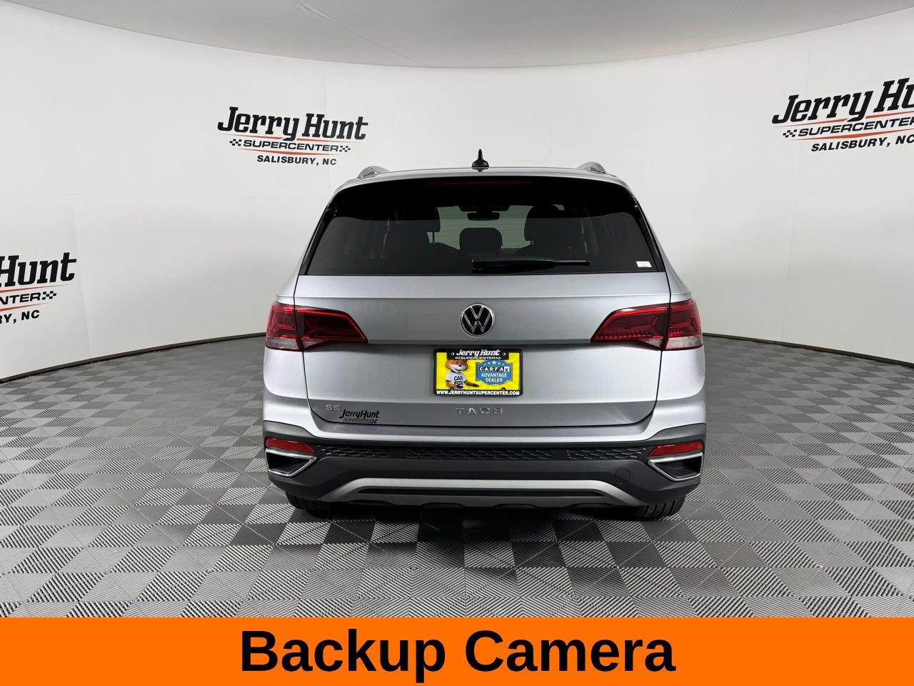 Used 2024 Volkswagen Taos SE image 8