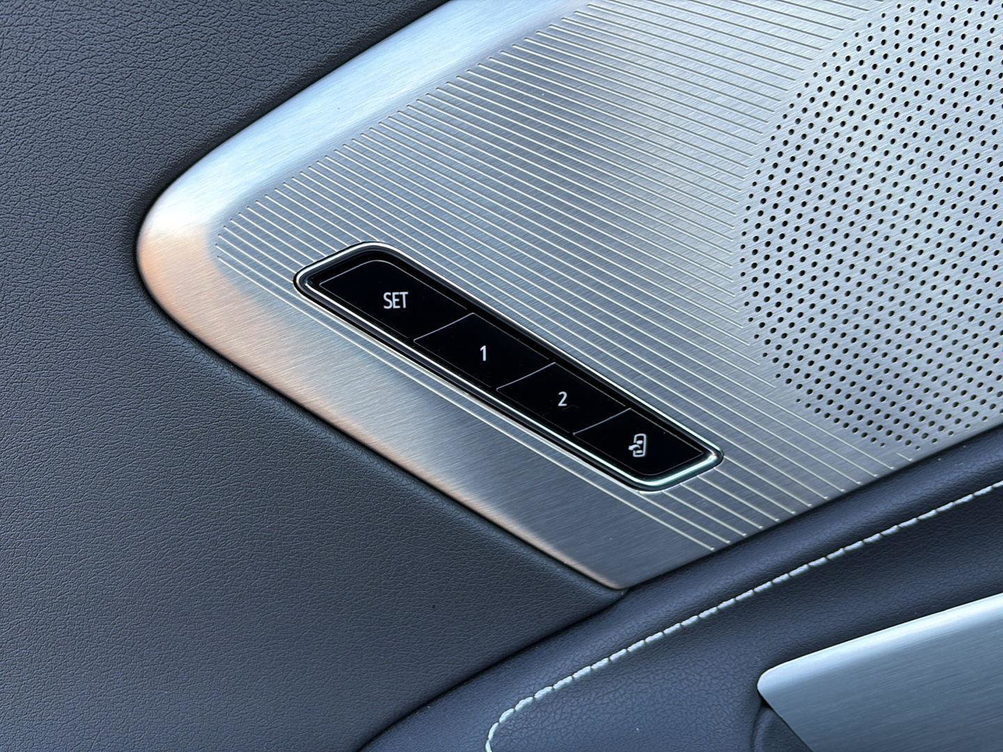 Used 2024 Chevrolet Corvette 2LT w/ Battery Protection Package image 9