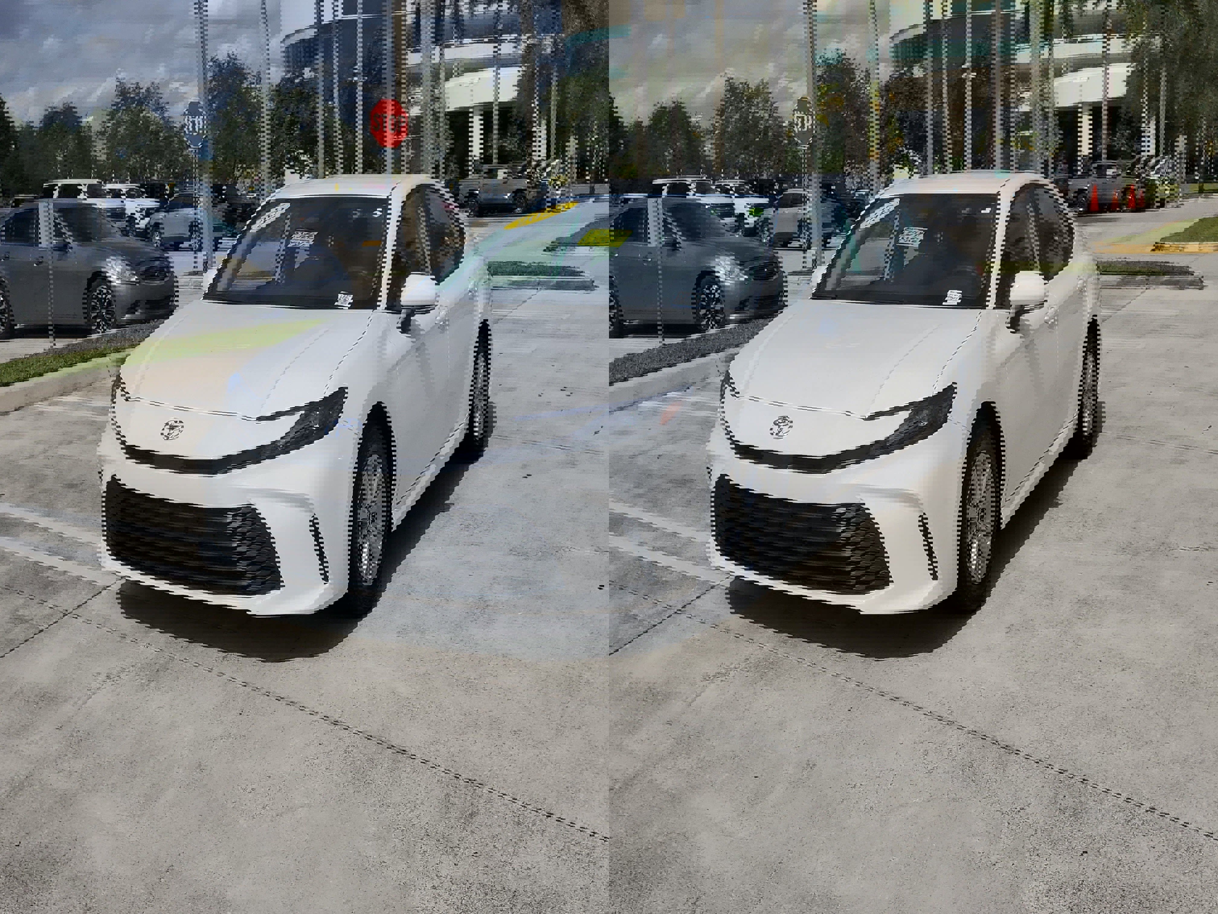 Certified 2025 Toyota Camry LE image 7